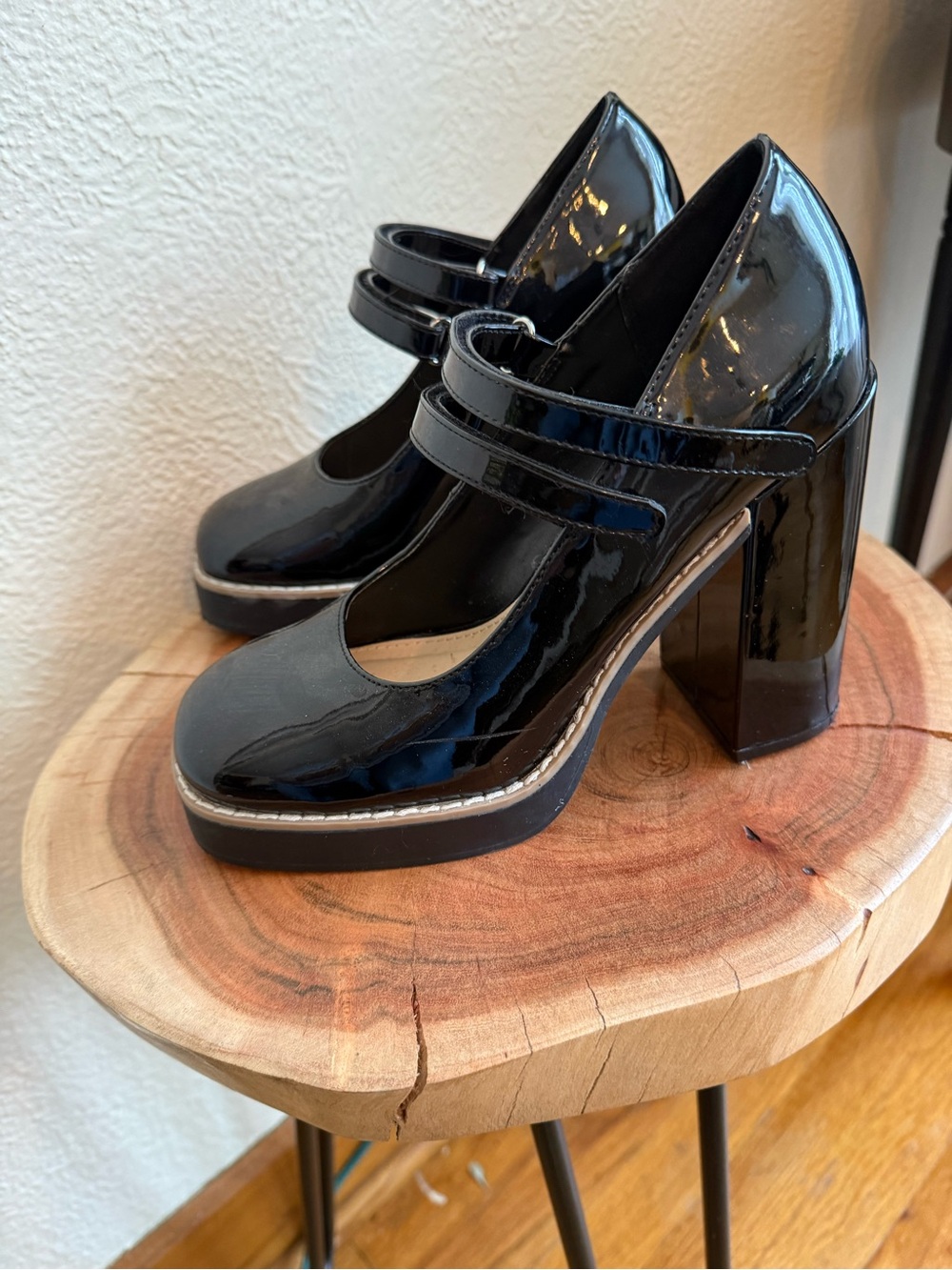 Steve Madden Black Patent Mary Jane Platform Heels | Size 7 - Picture 2 of 10